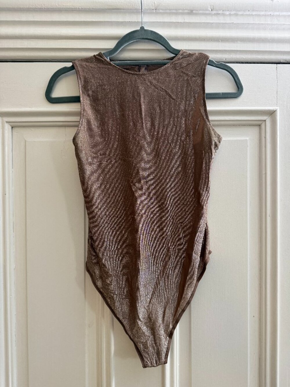 SKIMS Shimmer Metallic Bodysuit M Cocoa Brown Sleeveless Thong Snap Closure